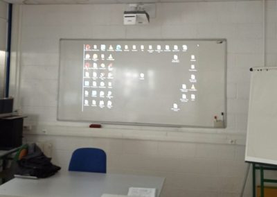 VIDÉOPROJECTEUR ULTRA COURTE FOCALE