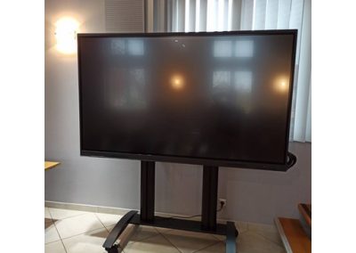 MONITEUR TACTILE